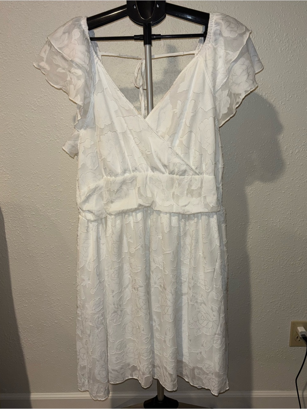 SHEIN White Floral Midi Dress